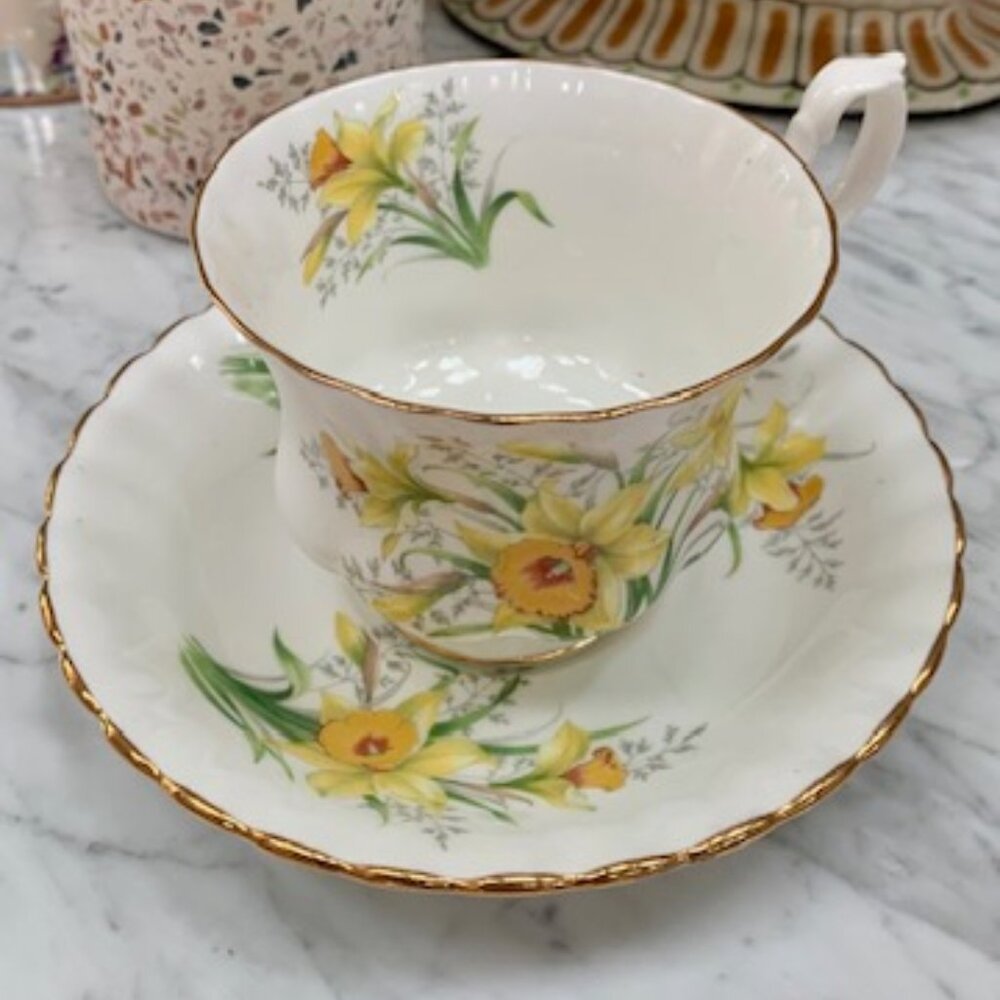 Royal Albert Friendship Series Daffodil Teacup and Saucer.  Bone China